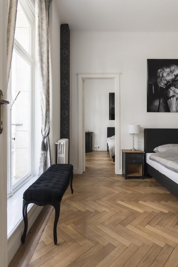 Roaring 20'S Apartment Meir Антверпен Экстерьер фото